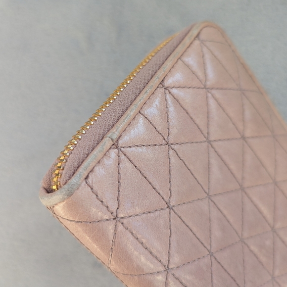 Prada quilted long zip wallet - Picture 8 of 13